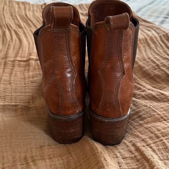 Frye Sabrina Chelsea Brown Women’s size 10 - NEW! - Picture 4 of 7